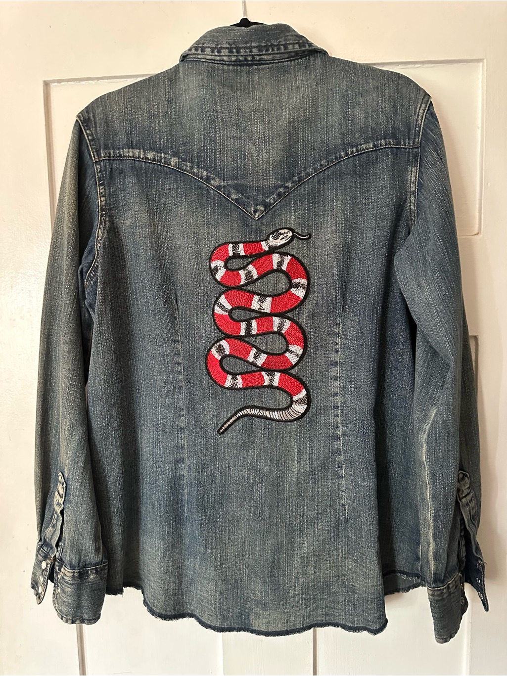 Wrangler Custom Snake Patch Denim Shirt W Pearl Snap Buttons